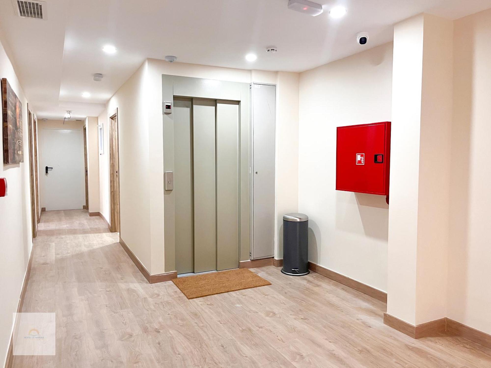 Hotel La Marina Elche Ла-Марина Экстерьер фото